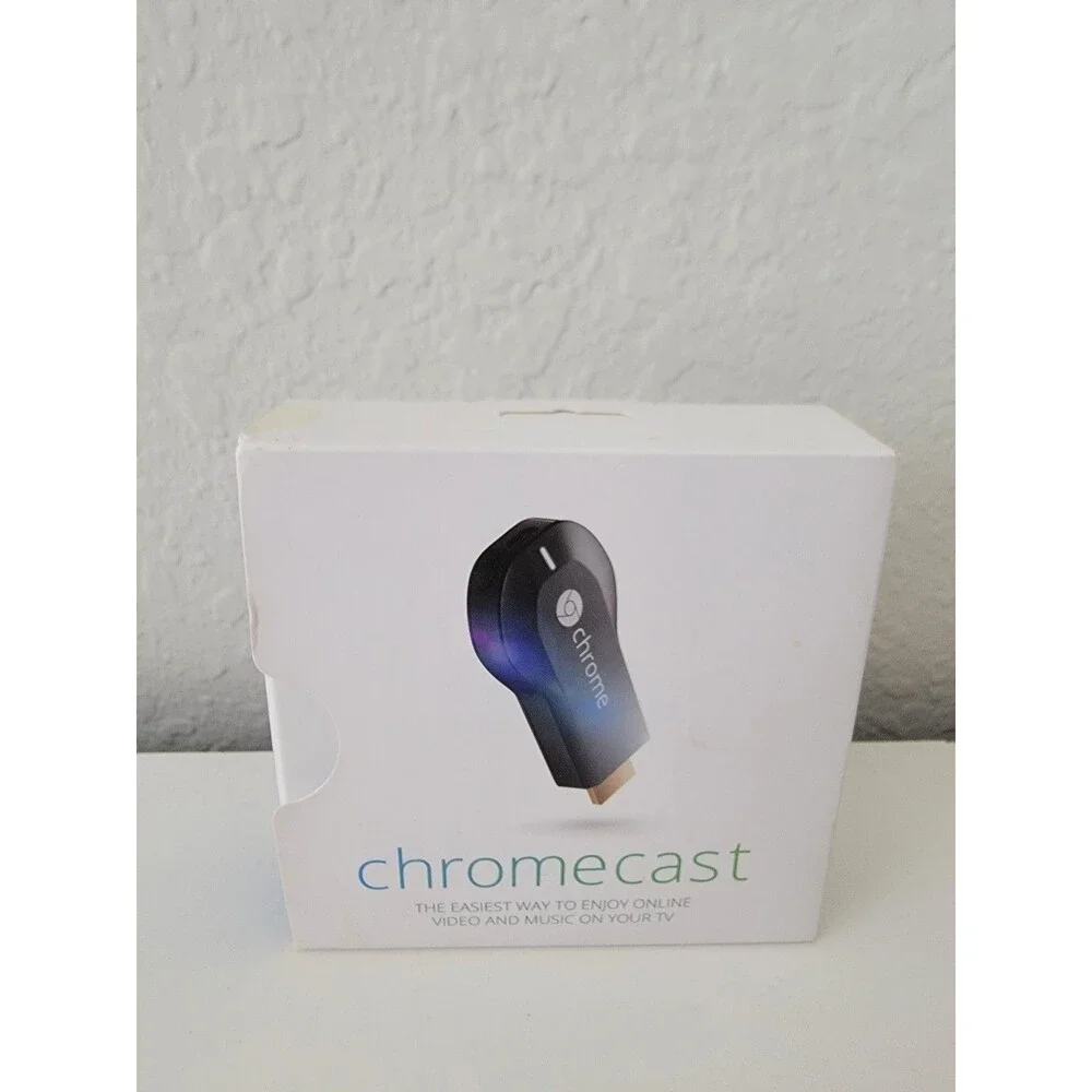 Google Chromecast 1st Generation Streaming Media Player 1080p Wi-Fi HDMI Black